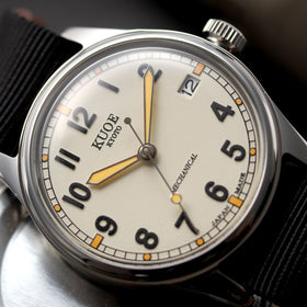 KUOE クオ OLD SMITH 90-002 アイボリー 替えベルト付き 自動巻き 日本製